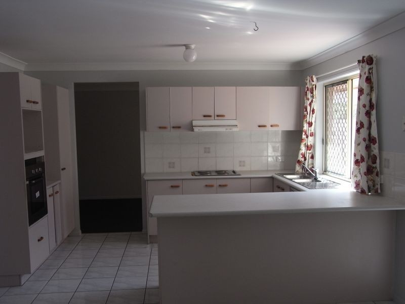 8 Whitmore Crescent, Goodna QLD 4300