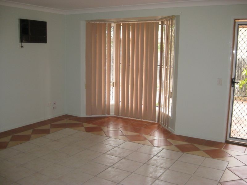 1/236 Redbank Plains Road, Bellbird Park QLD 4300