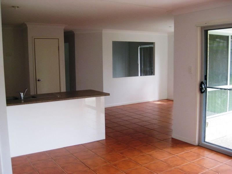 16 Sutherland Crescent, Goodna QLD 4300