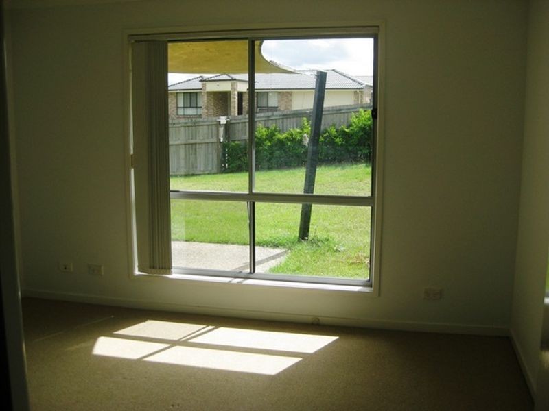 16 Sutherland Crescent, Goodna QLD 4300