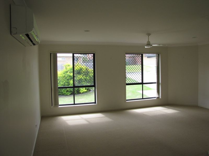 43 McKerrow Crescent, Goodna QLD 4300