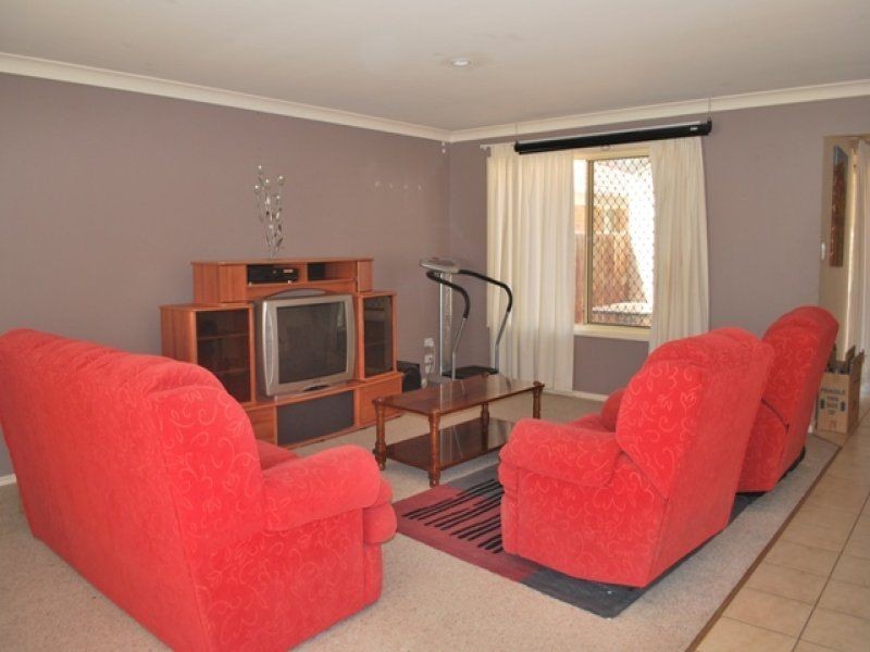 21 McQuarie Circuit, Forest Lake QLD 4078