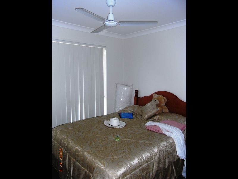 18/8 Rosegum Place, Redbank Plains QLD 4301