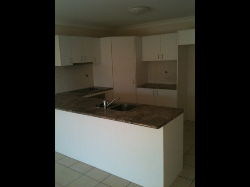 18 De Valera Street, Collingwood Park QLD 4301