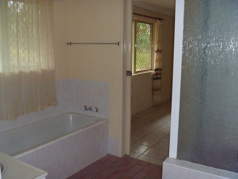 6 Surrey Road, Bellbird Park QLD 4300