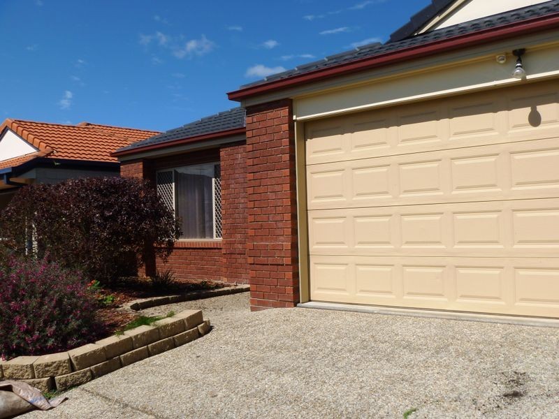 59 Hawthorn Street, Forest Lake QLD 4078