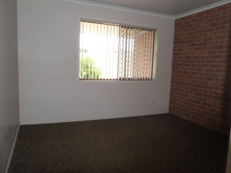 8/296 Redbank Plains Road, Bellbird Park QLD 4300