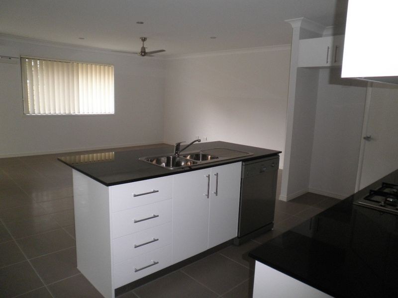 42 Trevor Street, Bellbird Park QLD 4300