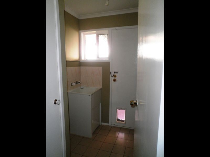 2/2 Keating Court, Goodna QLD 4300