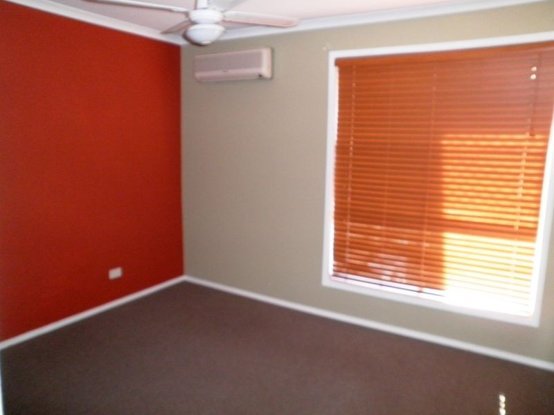 2/2 Keating Court, Goodna QLD 4300