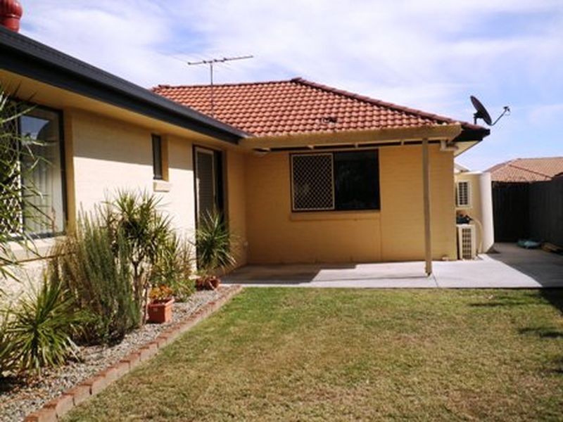 11 Elkhorn Street, Bellbird Park QLD 4300