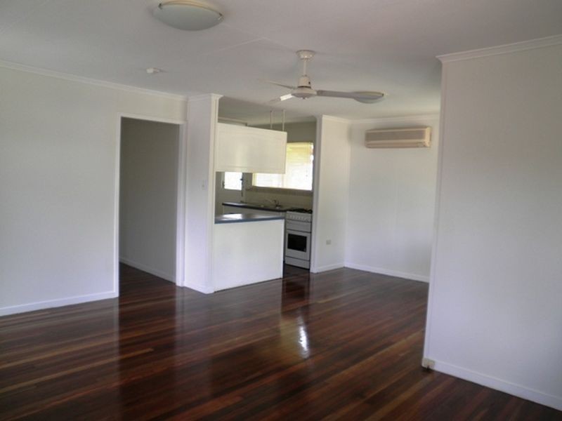 11 Dorricott Crescent, Goodna QLD 4300