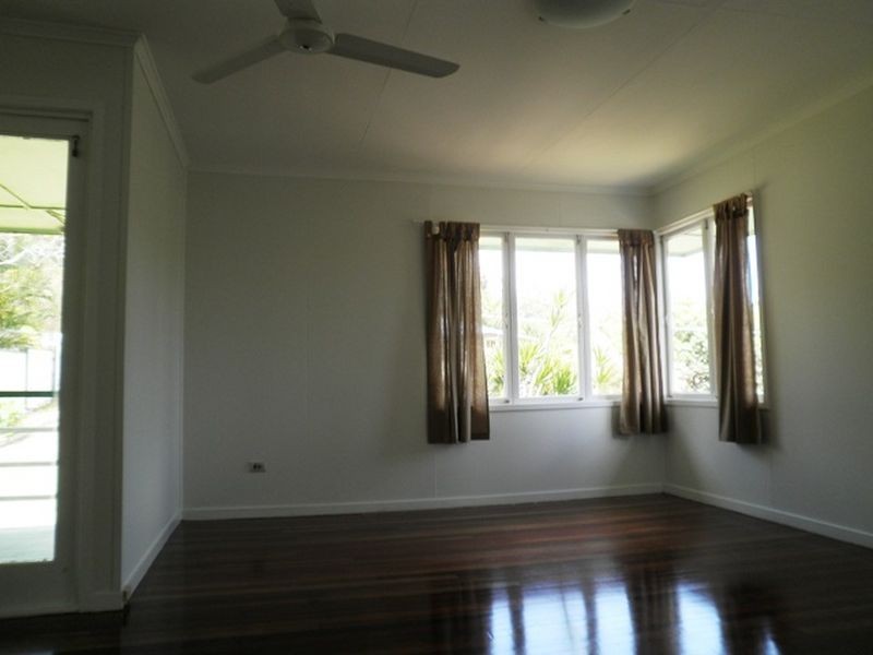 11 Dorricott Crescent, Goodna QLD 4300