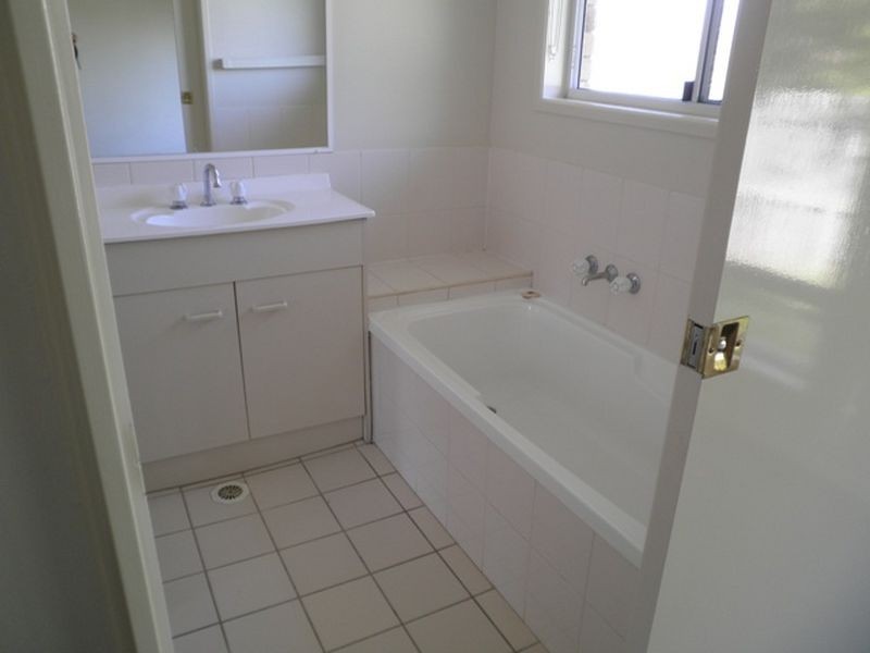 2/5 Prokuda Close, Goodna QLD 4300