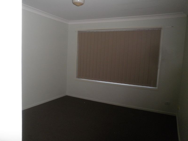 2/236 Redbank Plains Road, Bellbird Park QLD 4300