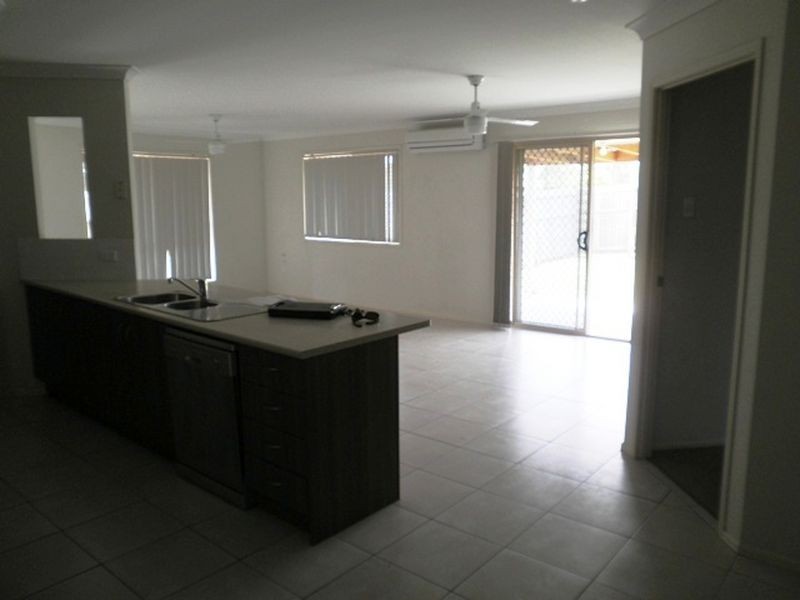 5 Bloom Way, Goodna QLD 4300