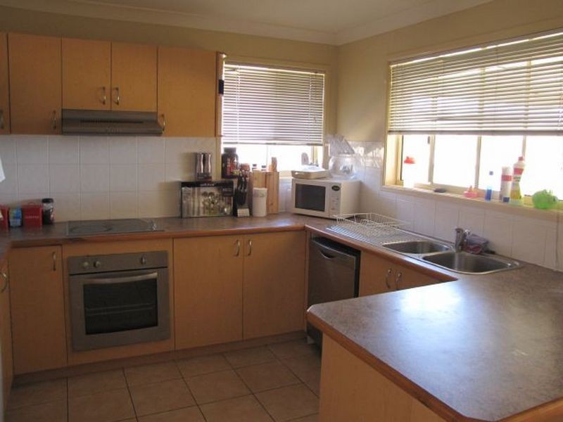 9 Guerin Court, Collingwood Park QLD 4301