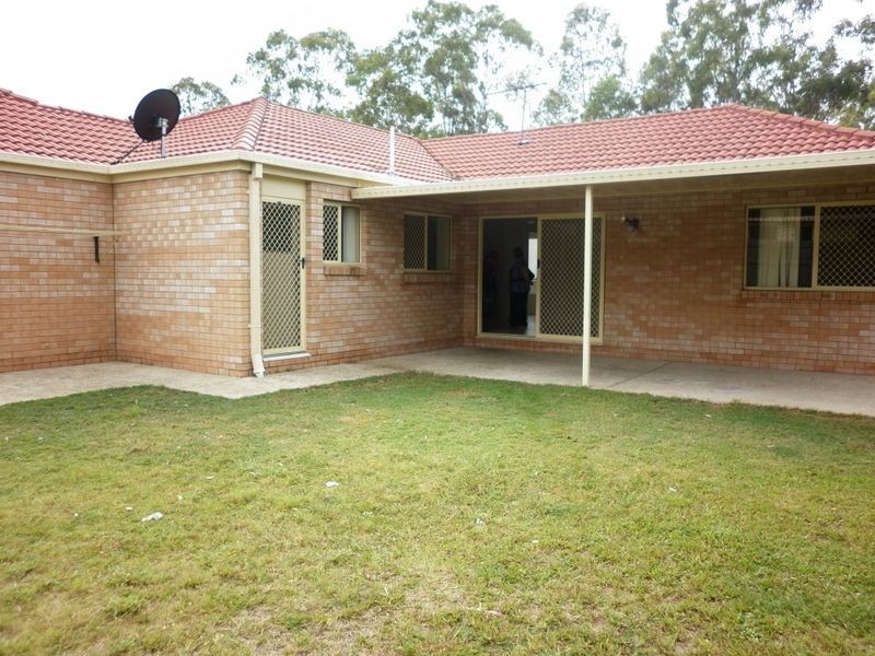 60 Broadleaf Parade, Redbank QLD 4301