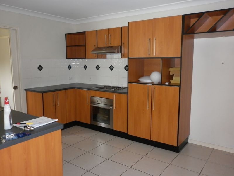 60 Broadleaf Parade, Redbank QLD 4301