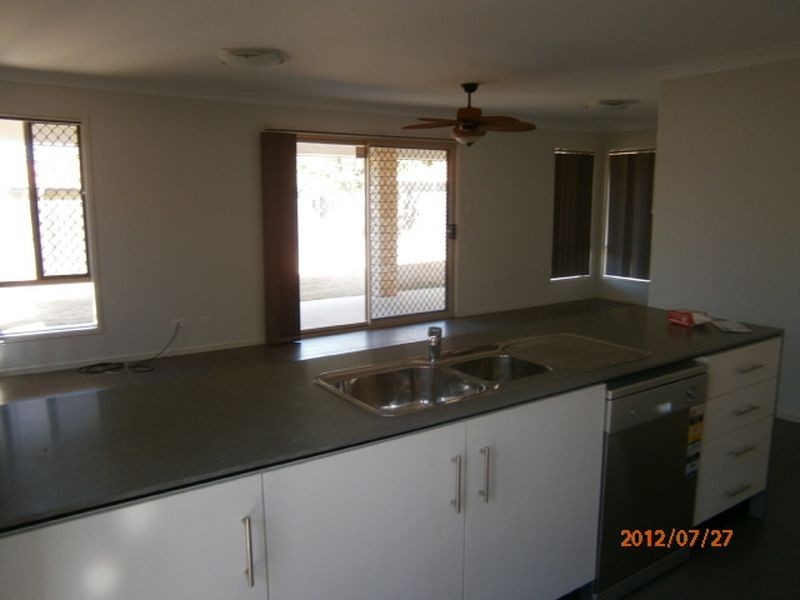 46A Cheihk Cres, Collingwood Park QLD 4301