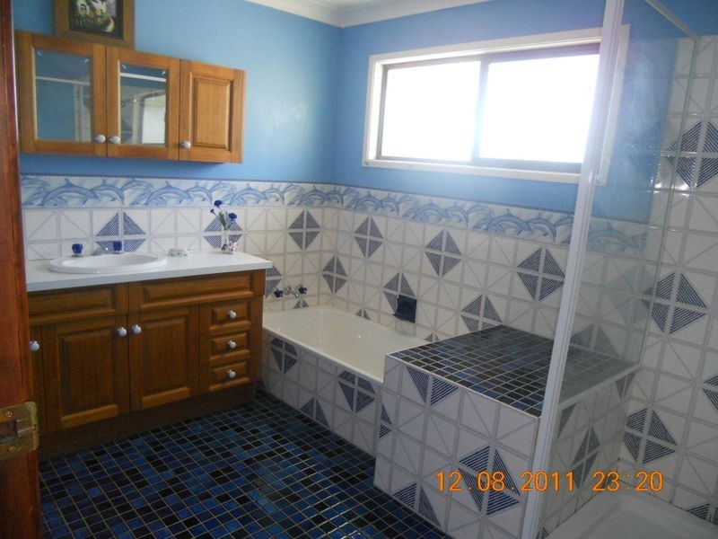 250 Old Logan Road, Camira QLD 4300