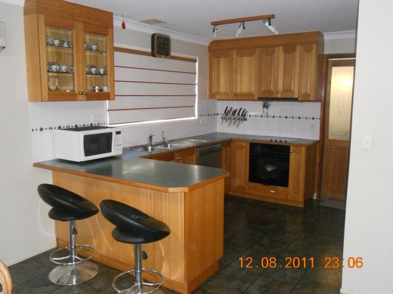 250 Old Logan Road, Camira QLD 4300
