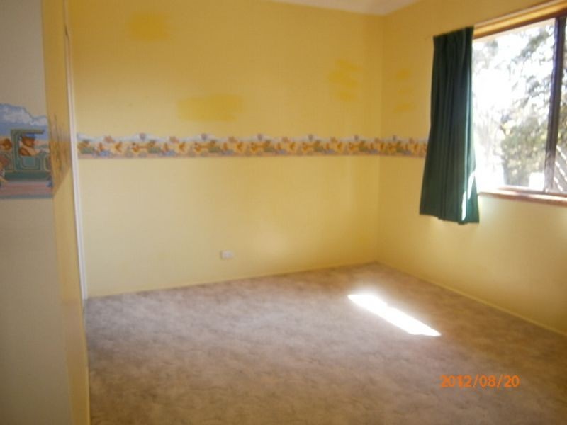 7 Yarrow St, Redbank Plains QLD 4301