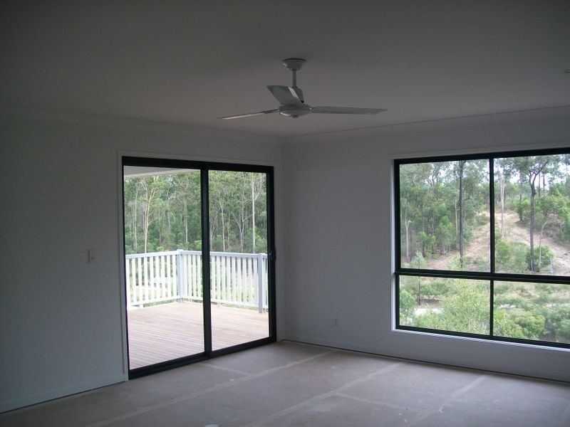 14 Pinnacle Tce, Springfield Lakes QLD 4300