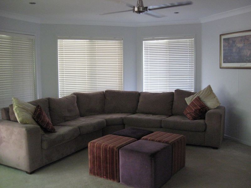 98 Glen Ross Road, Sinnamon Park QLD 4073