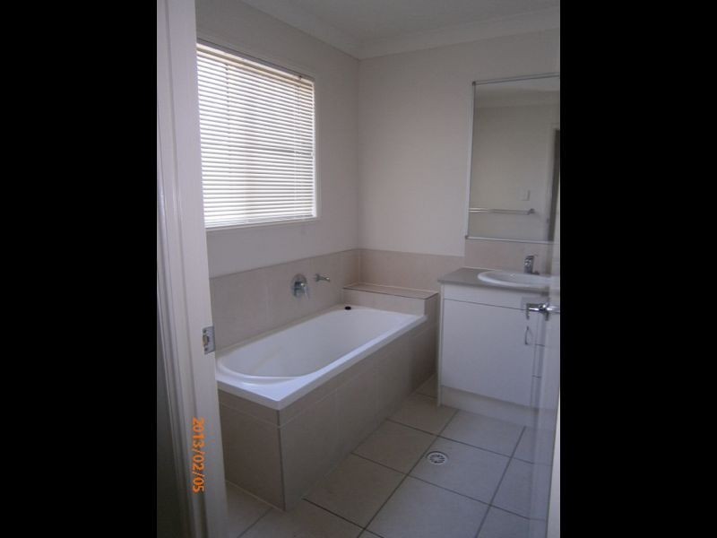 33 Storr Circuit, Goodna QLD 4300