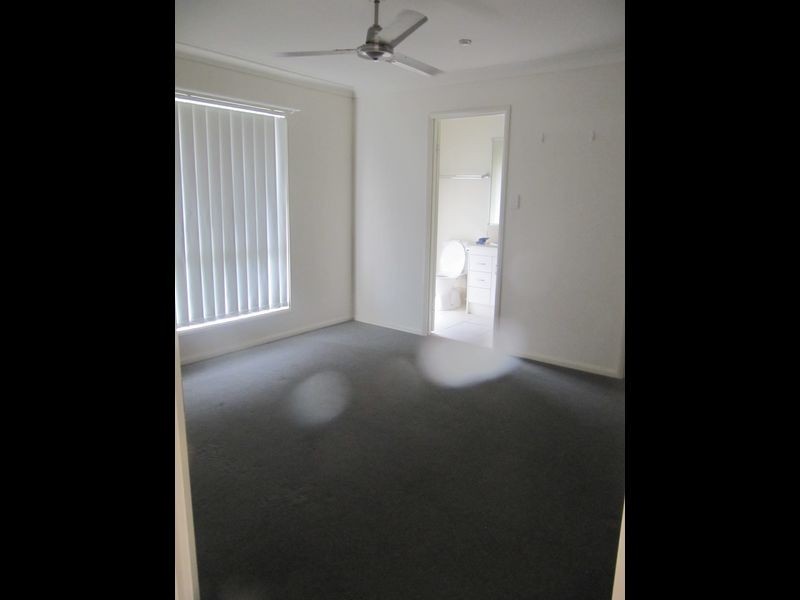 33 Storr Circuit, Goodna QLD 4300