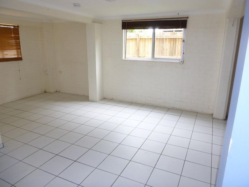 12 Gwinear Street, Kingston QLD 4114