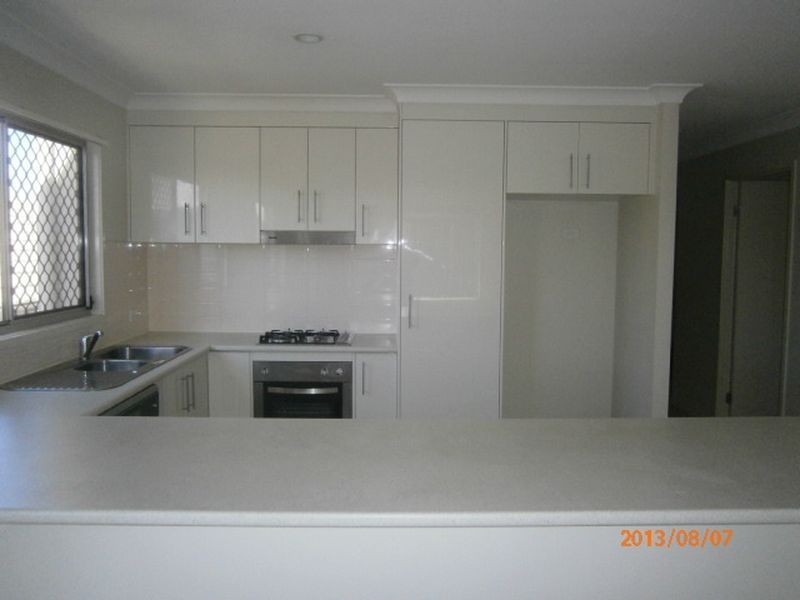 5 Esperance Crescent, Springfield Lakes QLD 4300