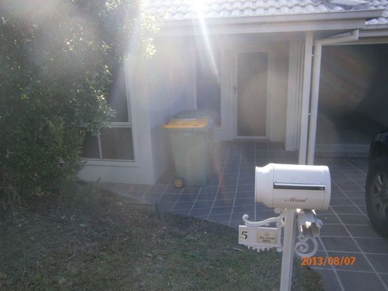 5 Esperance Crescent, Springfield Lakes QLD 4300