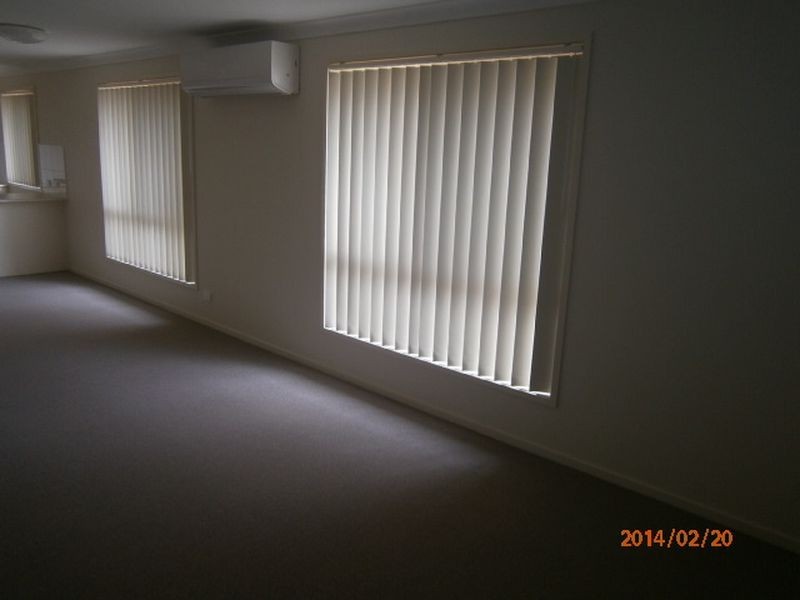 31 Hallvard Crescent, Augustine Heights QLD 4300