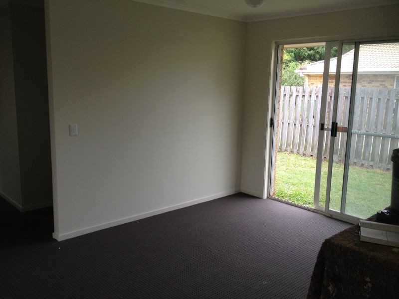 1/3 Broadfoot Drive, Goodna QLD 4300