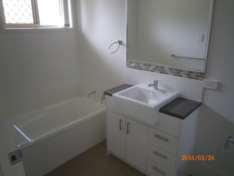 29/5a Spalding Crescent, Goodna QLD 4300