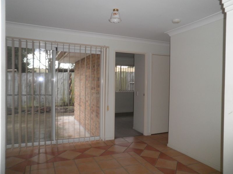 4/236 Redbank Plains Road, Bellbird Park QLD 4300
