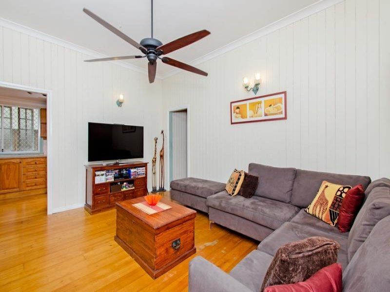 45 Glebe Road, Newtown QLD 4305