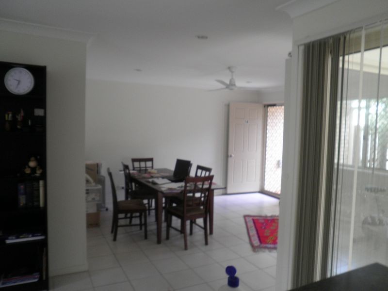 18/8 Rosegum Place, Redbank Plains QLD 4301