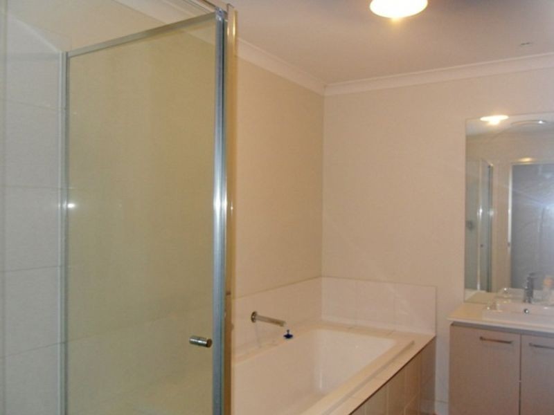 14 Glen Echo Street, Springfield Lakes QLD 4300