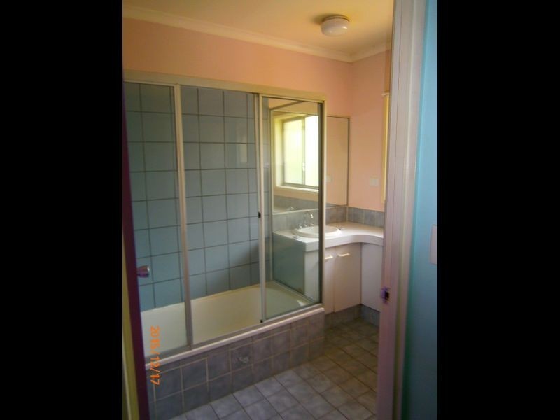 6 Samantha Street, Redbank Plains QLD 4301