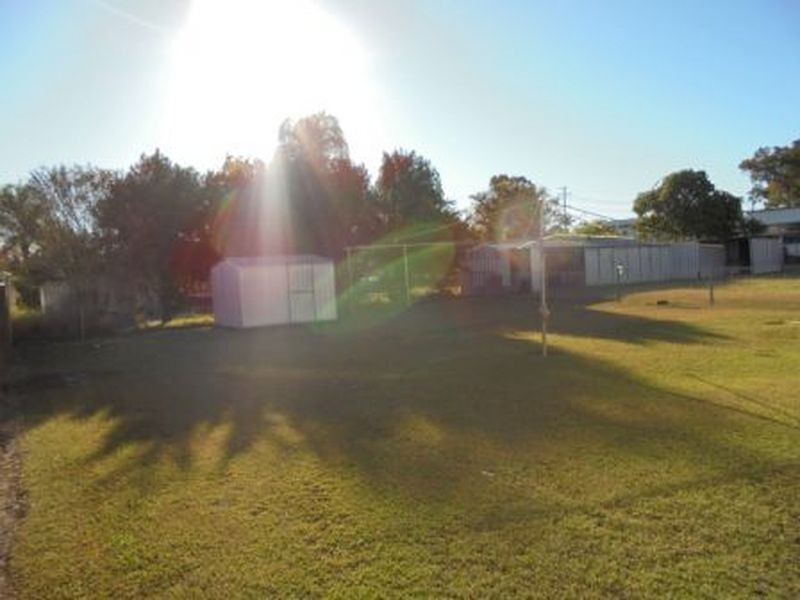 13 Rodney Street, Silkstone QLD 4304