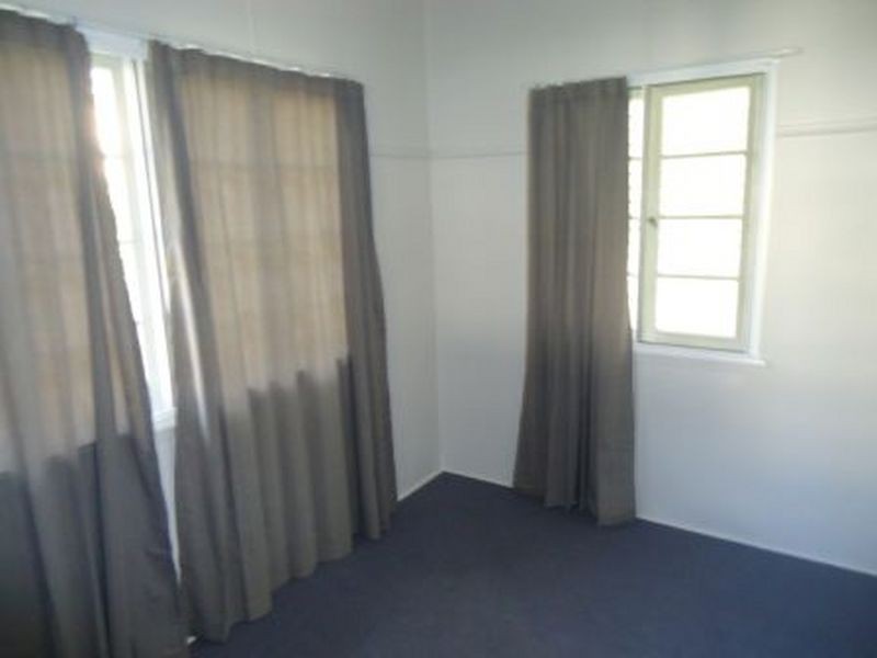 6 Glossop Street, Brassall QLD 4305