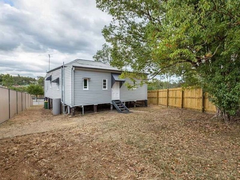 32 Dixon St, Wulkuraka QLD 4305
