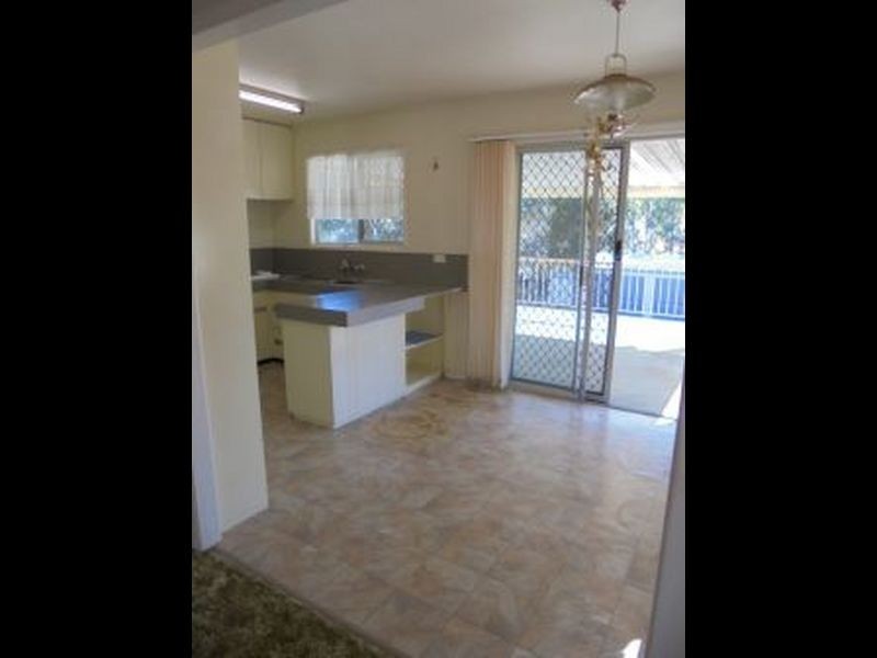 16 Michels Rd, Ripley QLD 4306