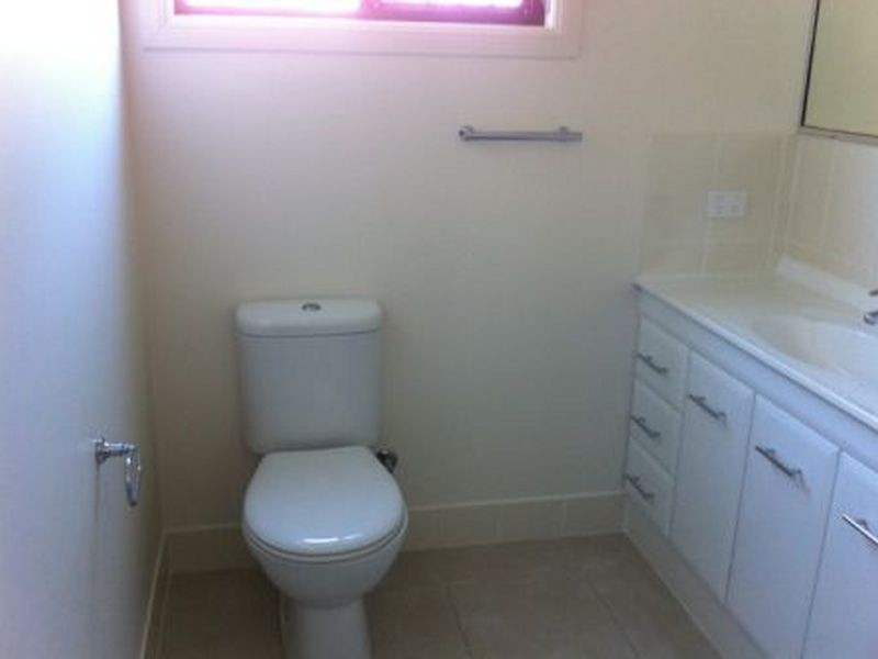 104 b Wildey st, Raceview QLD 4305