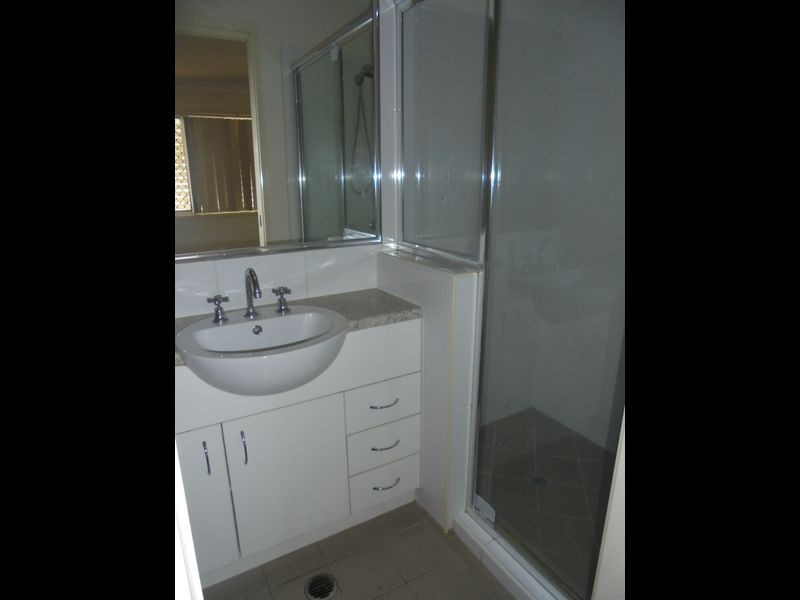 27/21B Hunter Street, Brassall QLD 4305
