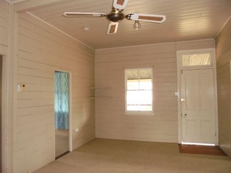 27 Marian Street, Booval QLD 4304