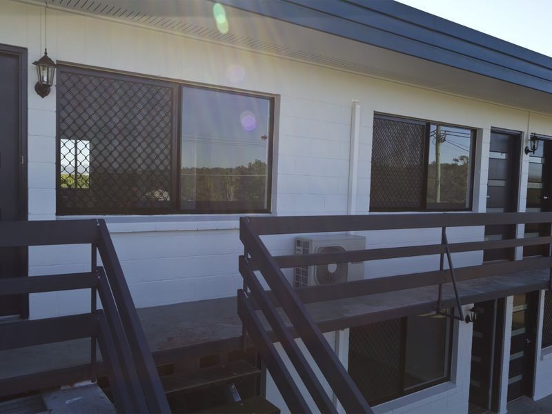 4/166 Blackstone Rd, Silkstone QLD 4304